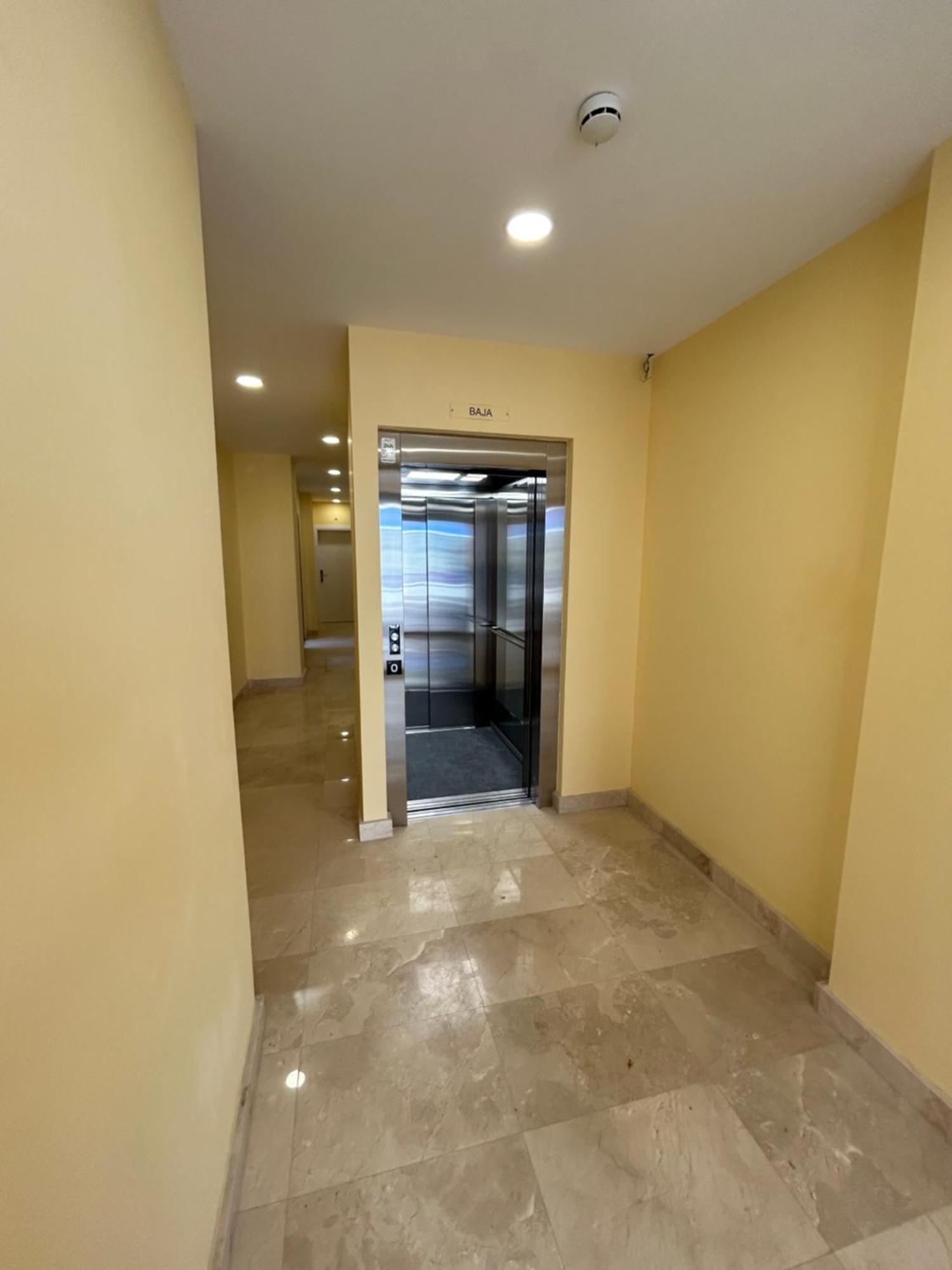 Apartamentos Turisticos Aeropuerto Barajas Madrid Kültér fotó
